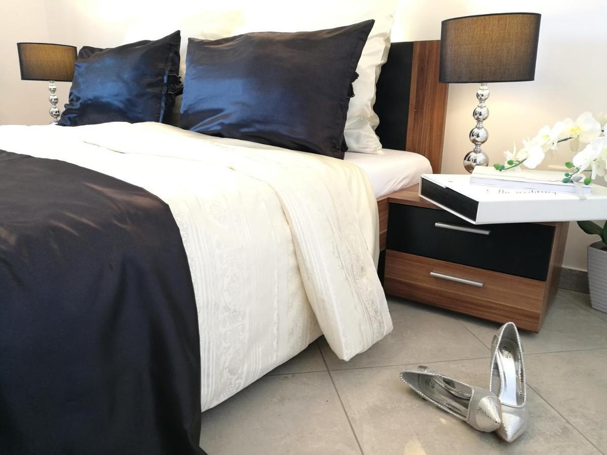 Villa Meli - Apartments Mit Meerblick Medulin Kültér fotó